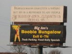 http://forums.filmnoirbuff.com/uploads/thumbs/1266_big_jims_boobie_bungalow.jpg