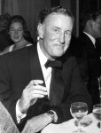 http://forums.filmnoirbuff.com/uploads/thumbs/597_ian_flemming.jpg